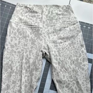 Lululemon align hr crop